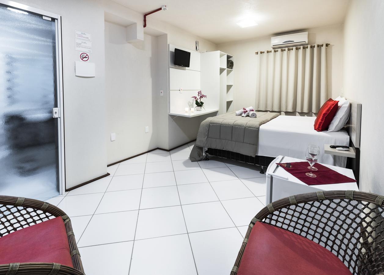 Pousada Vila Taquaras Balneário Camboriú エクステリア 写真